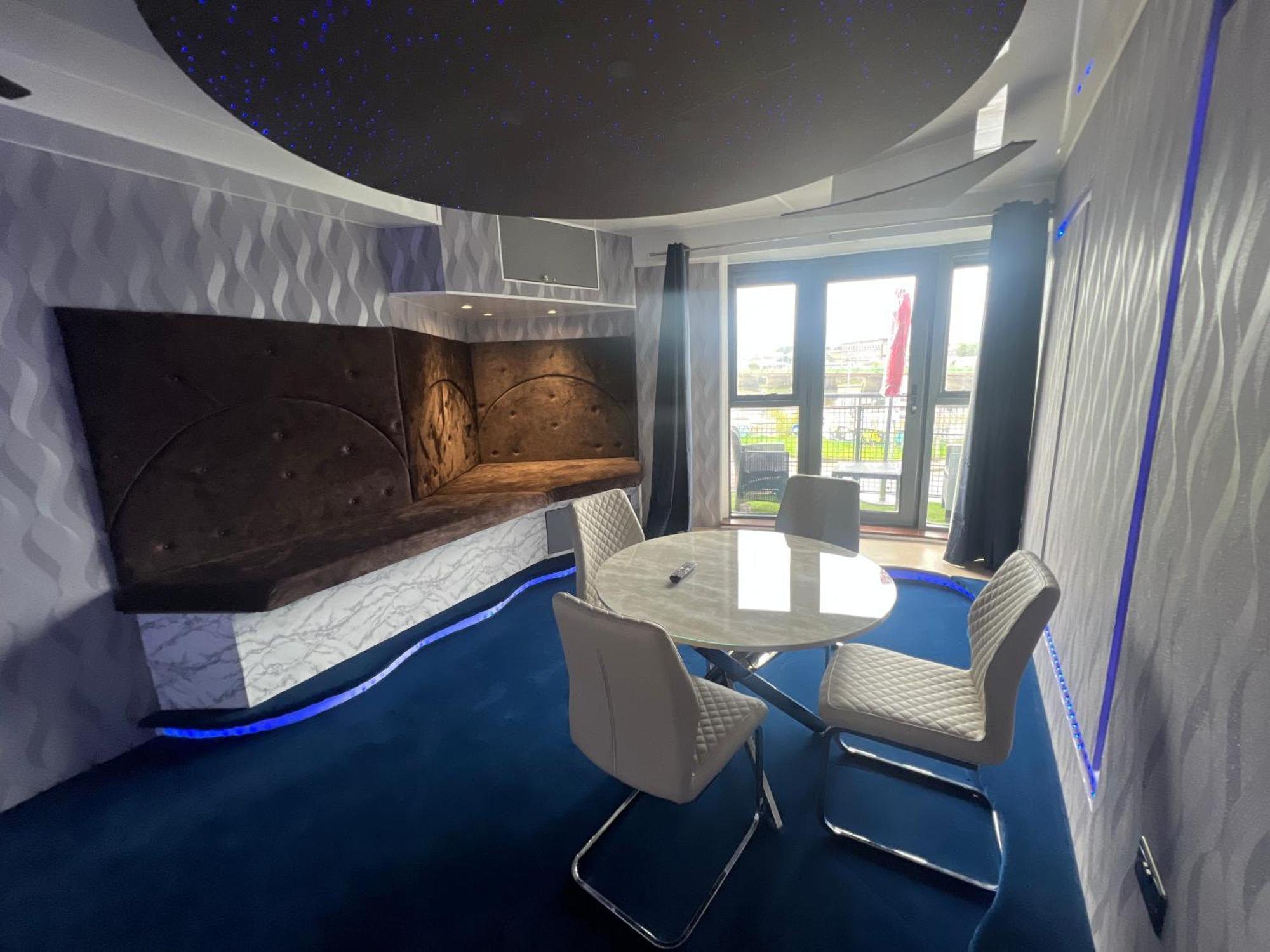 Lucid Magic Dream Apartment Limerick Exterior photo